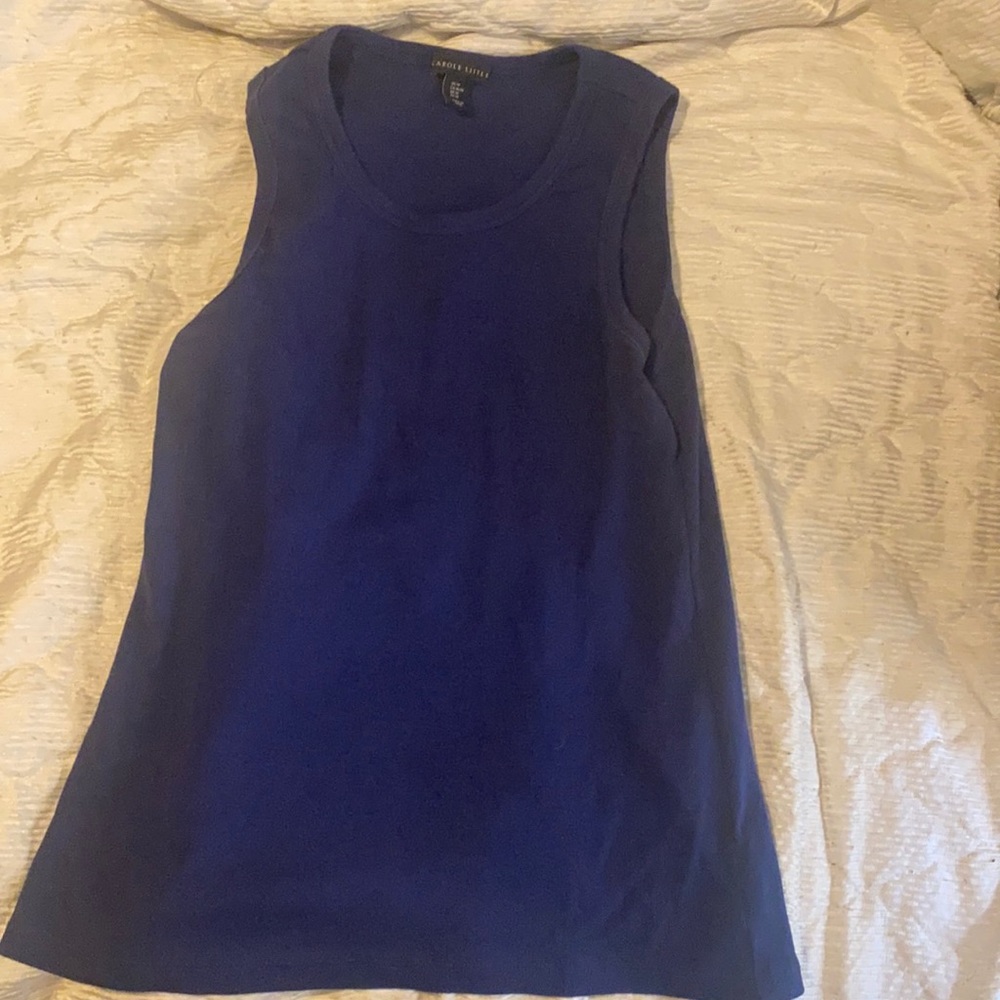 Blue sleeveless shirt